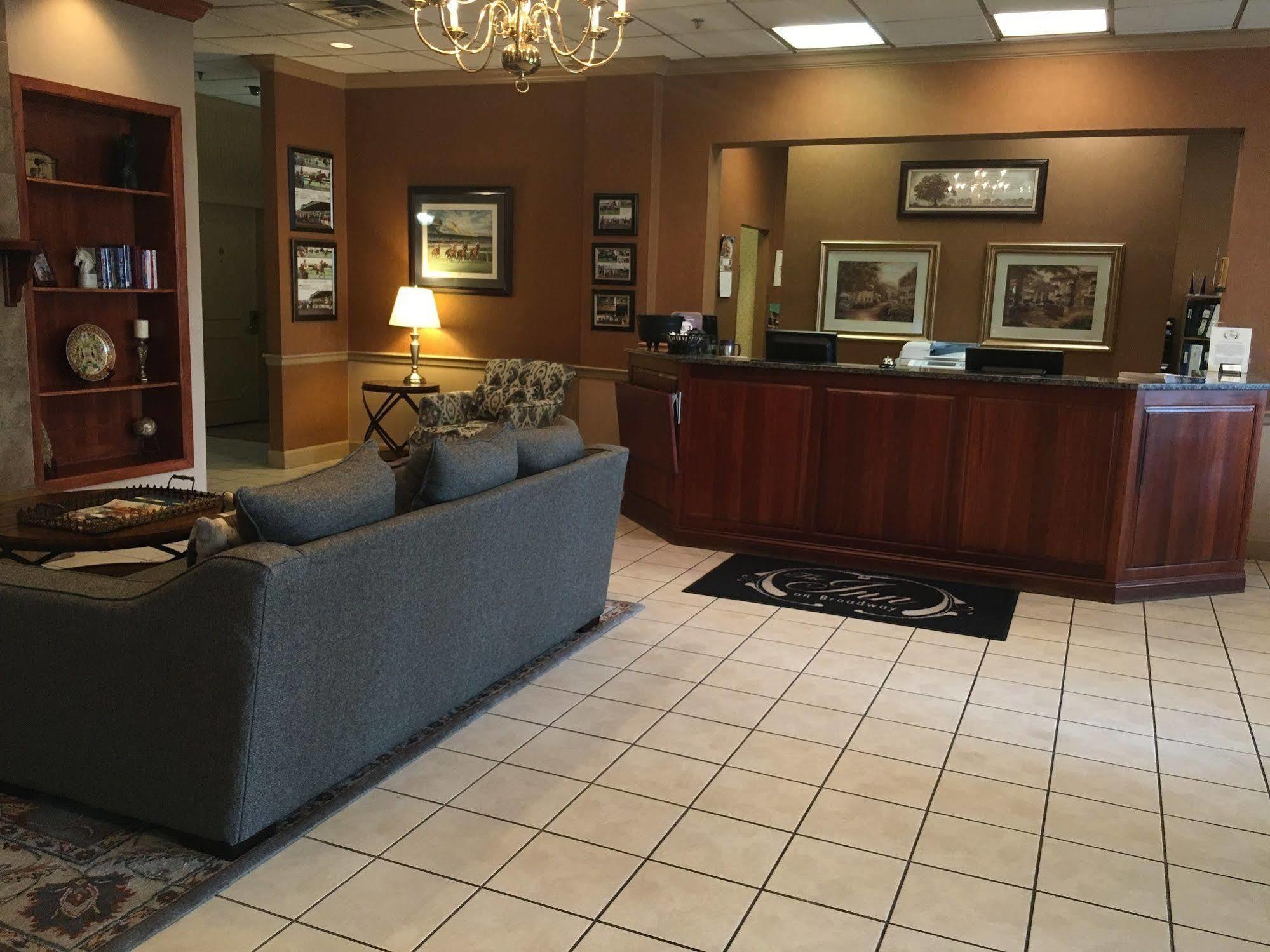 Inn On Broadway Downtown/Keeneland/Medical Center Lexington Ngoại thất bức ảnh