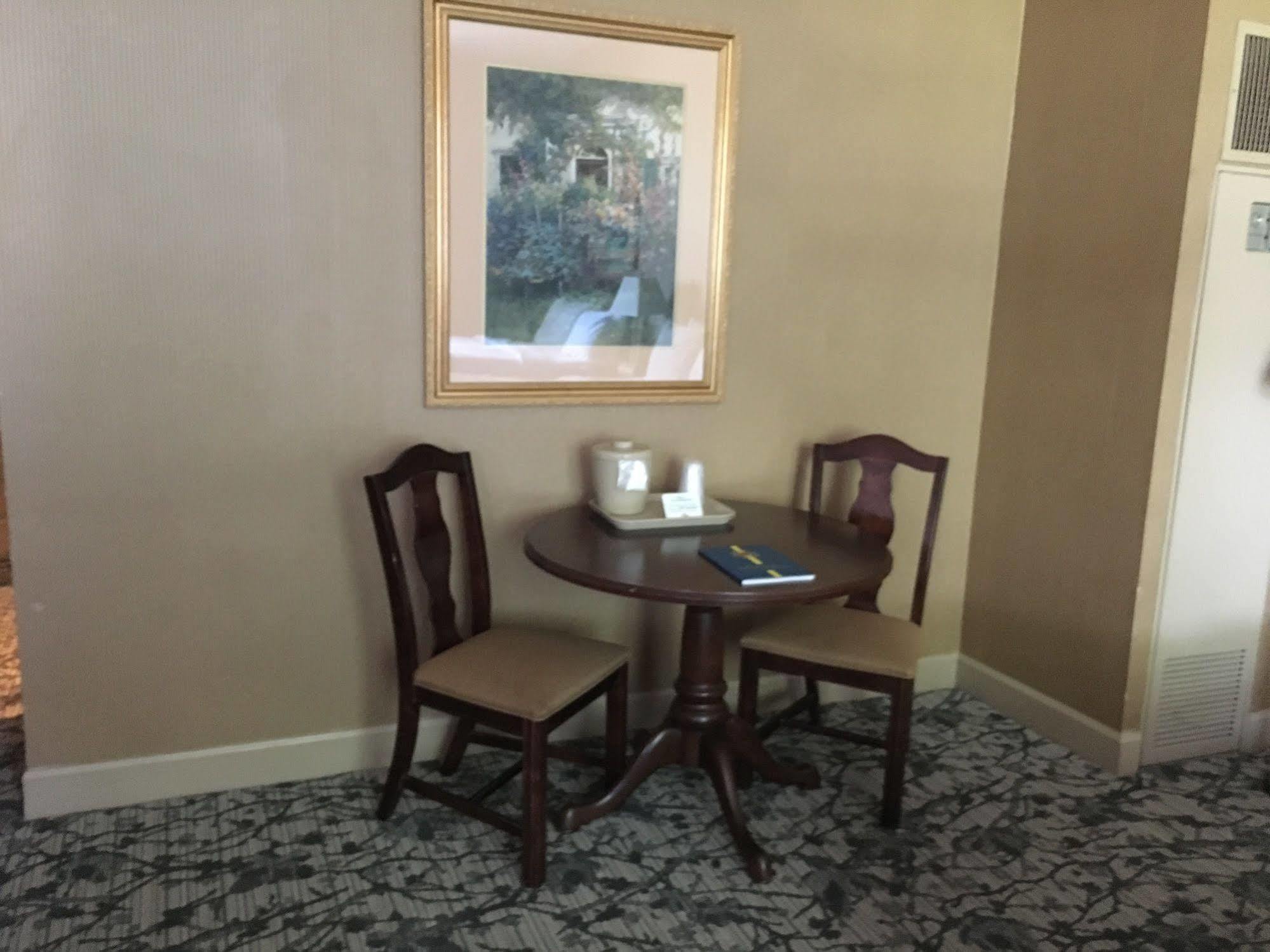 Inn On Broadway Downtown/Keeneland/Medical Center Lexington Ngoại thất bức ảnh
